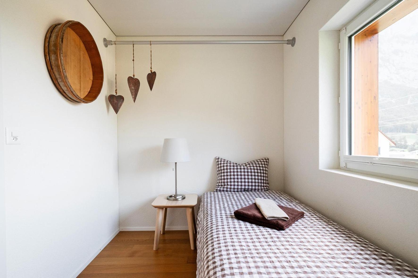 Glarner Bed Apartamento Netstal Exterior foto